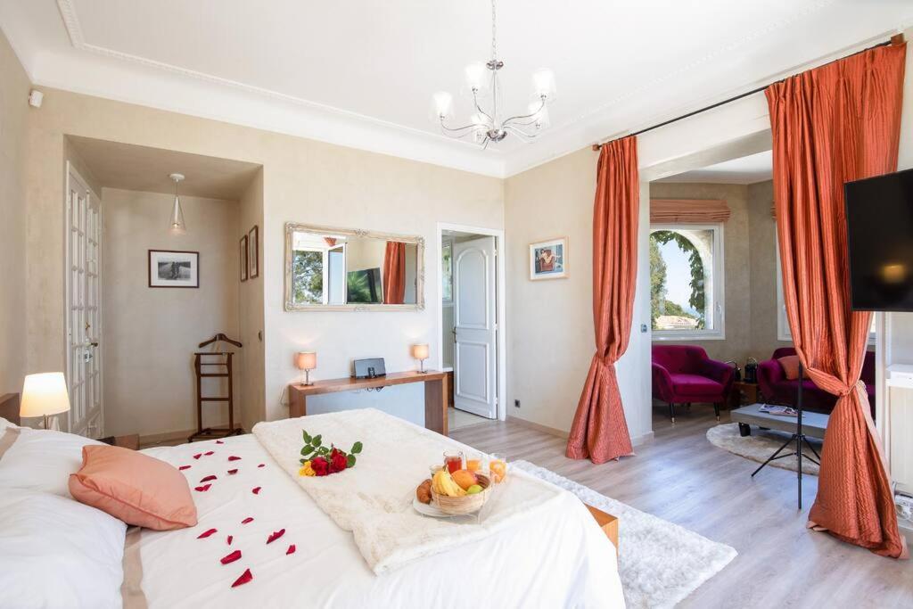 Le Castel Rose Super Cannes, Face Aux Iles De Lerins 瓦洛里 外观 照片