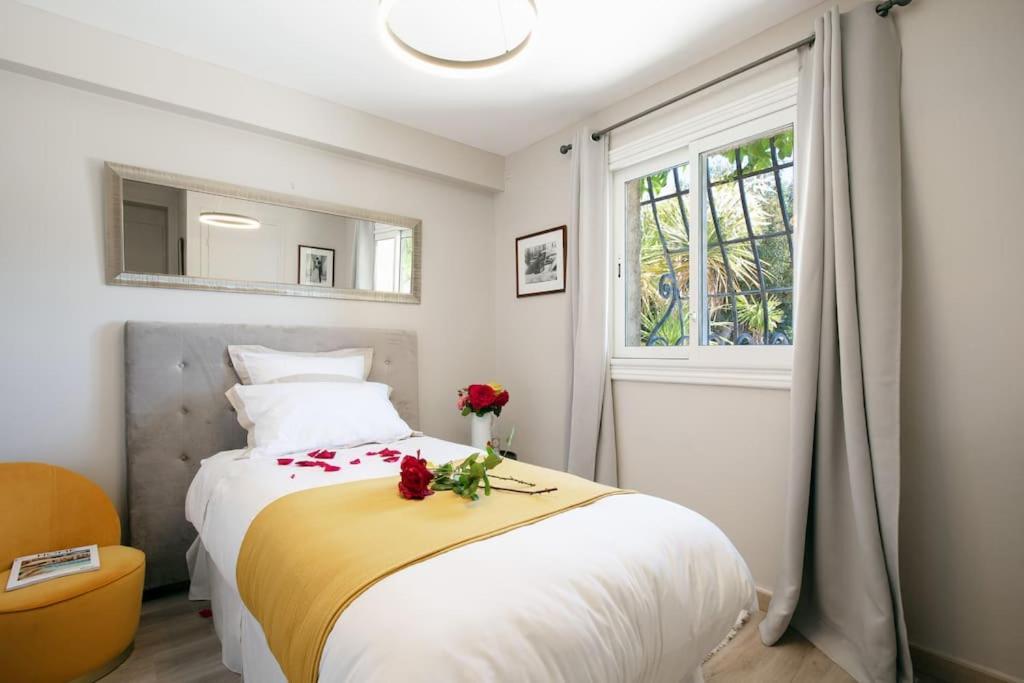 Le Castel Rose Super Cannes, Face Aux Iles De Lerins 瓦洛里 外观 照片